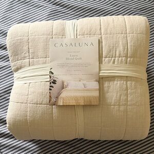 Casaluna Heavyweight Linen Blend Quilt in Cream